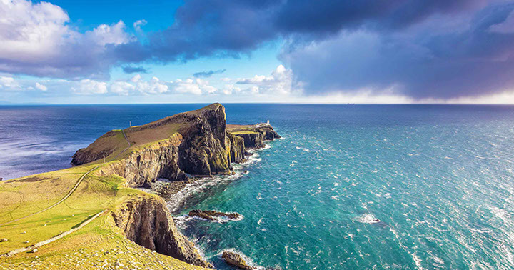 Somerled House Suites are located in Portree and offer luxury apartment accomodation where you can explore Neist Point Lighthouse