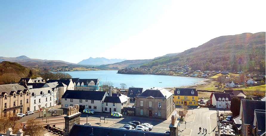 Somerled House Suites self catering accommodation apartments in Portree are located near sea and mountain views