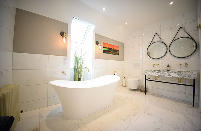 Our self catering apartment accommodation suites in Portree feature luxury bathrooms with both a bath and shower