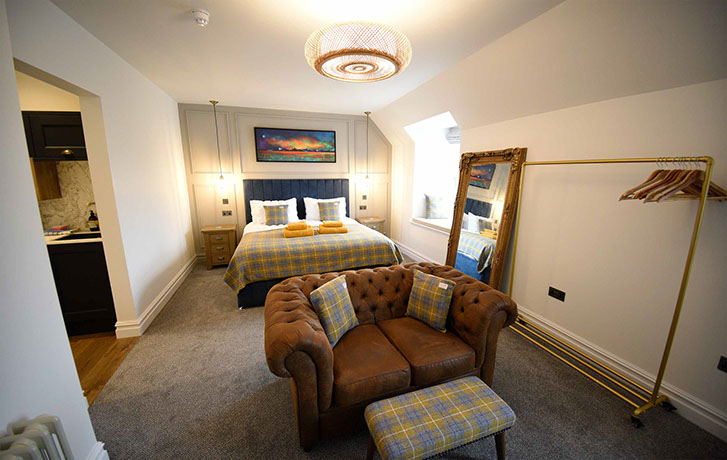 Somerled House Suites self catering accommodation apartments contain king size double beds with WIFI internet